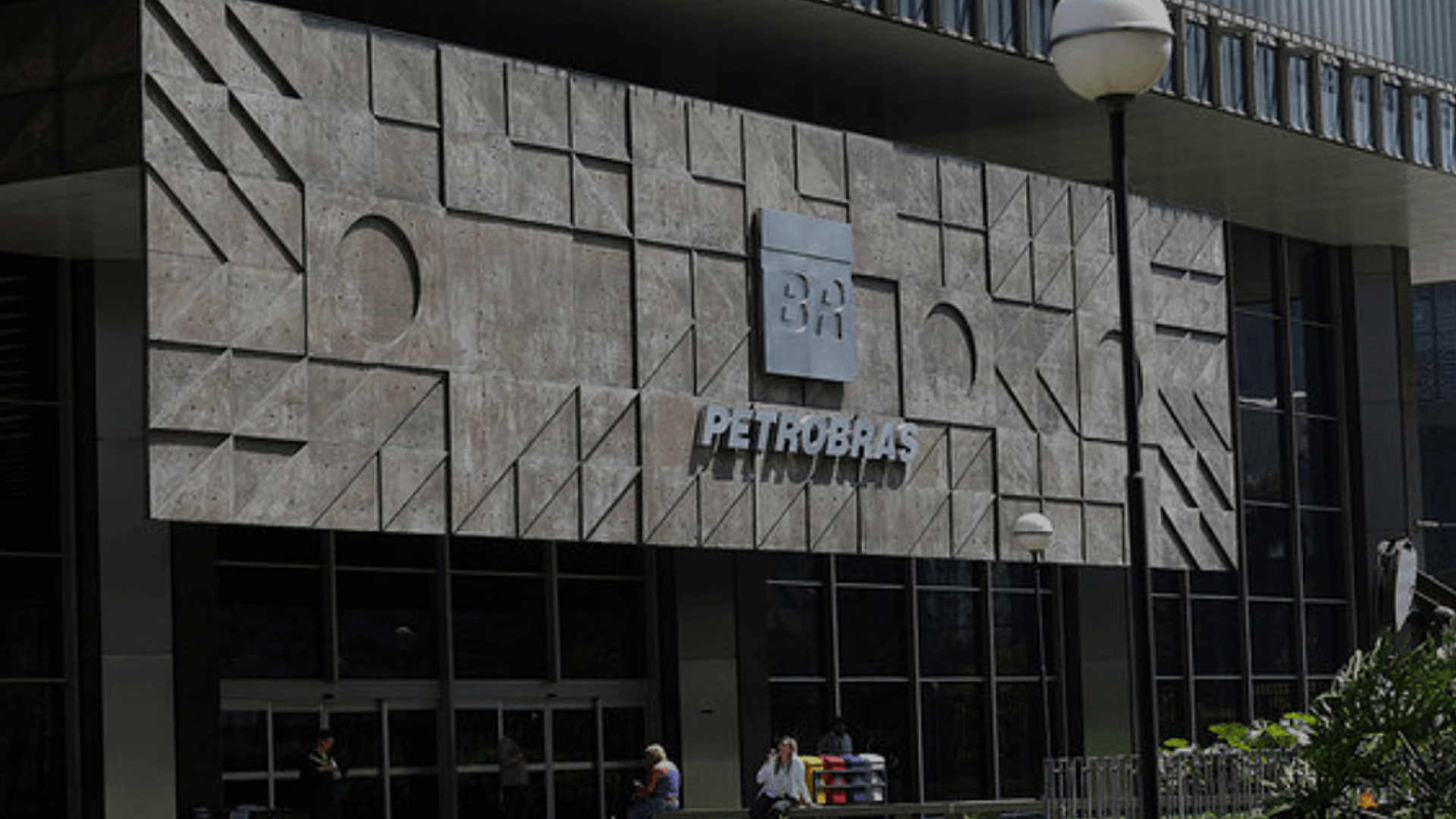 Petrobras tem prejuízo de R$ 2,7 bilhões no segundo trimestre de 2020