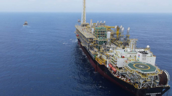 Imagem aérea da plataforma FPSO Guanabara. Foto: Agência Petrobras.